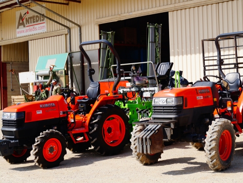 Tracteurs KUBOTA pour expérimentations agronomiques